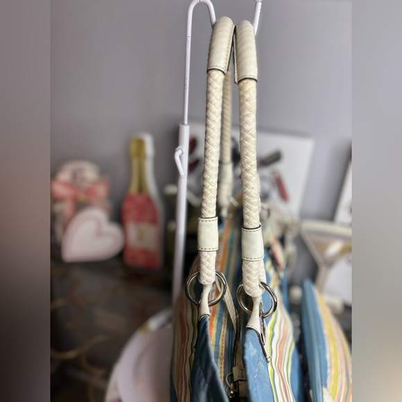 Coach 2011 Nautical East West Striped Beach Tote w/ matching wristlet - Picture 9 of 15